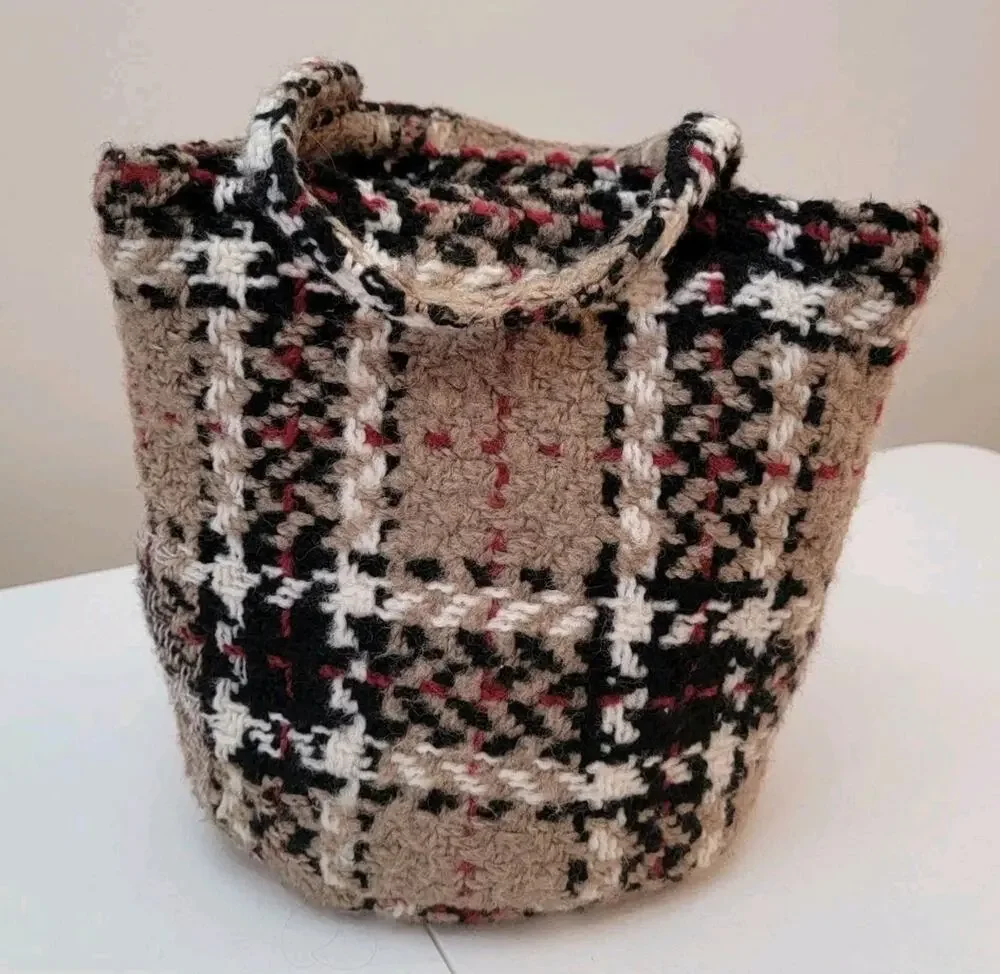 Branigan Weavers Ireland Woven Wool Tote Tan Black Red White Tartan Plaid Bag